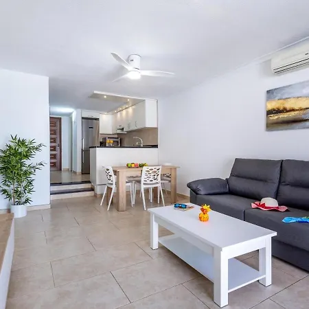 196 Parque Santiago 2, Big Terrace, Pool Side Appartement