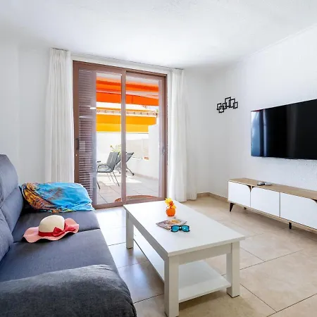 196 Parque Santiago 2, Big Terrace, Pool Side * Playa de las Americas (Tenerife)