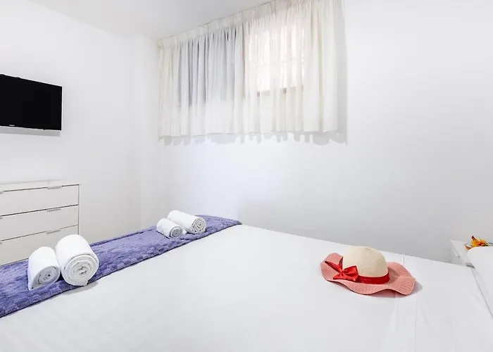 196 Parque Santiago 2, Big Terrace, Pool Side Apartamento *