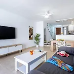 196 Parque Santiago 2, Big Terrace, Pool Side Playa de las Americas (Tenerife)