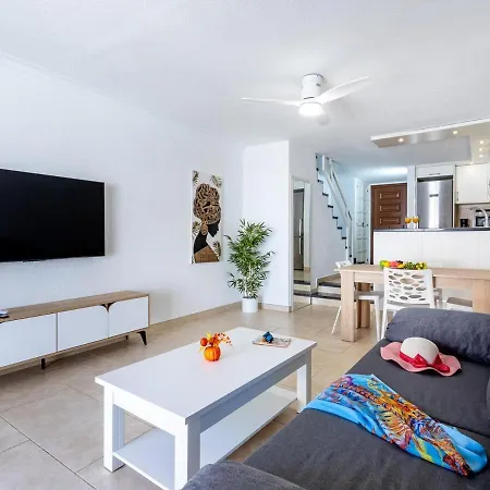 196 Parque Santiago 2, Big Terrace, Pool Side Плая-де-лас-Америкас